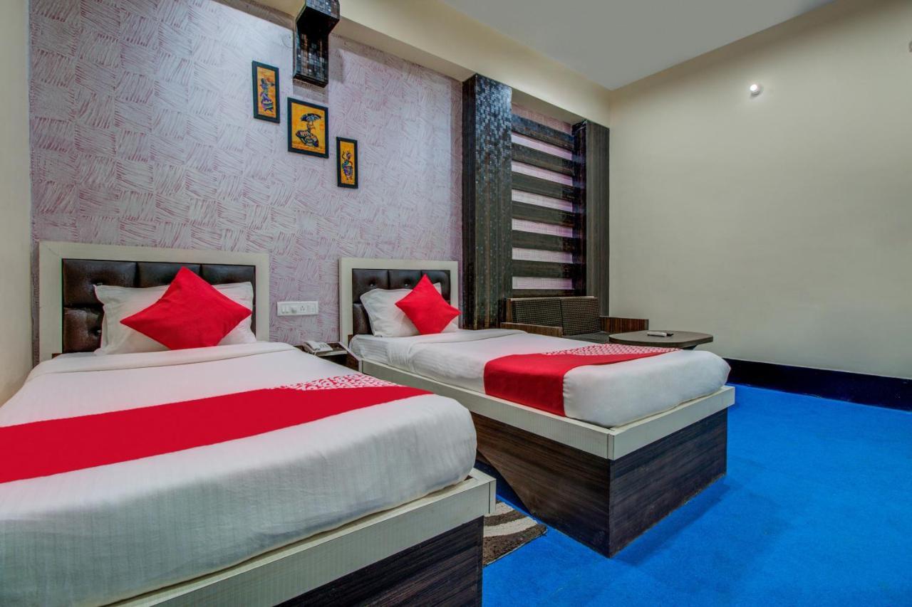 Oyo Flagship 22376 Hotel Delight Dhanbad Exterior photo